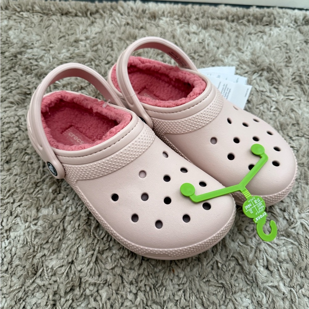 CROCS Light Pink Fuzzy Lined Clogs - Picture 4 of 5